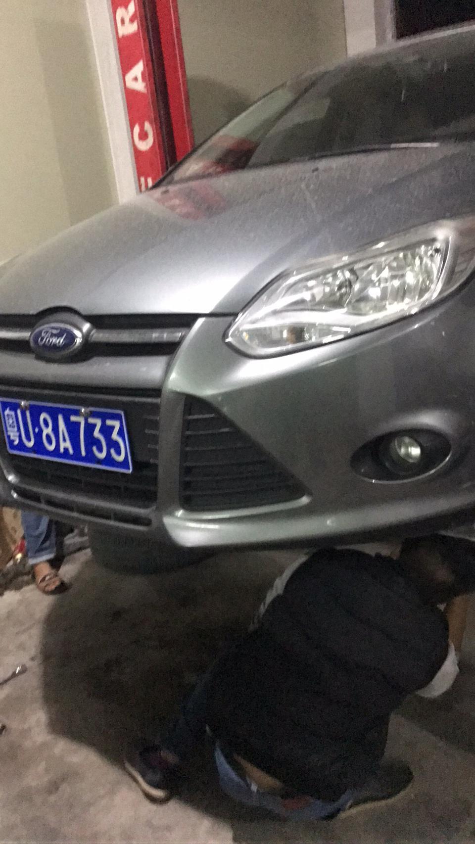 大家好，大神们好，今年买的练手二手车，12年福克斯三厢版1.6L，没想到碰到坑了！开始不懂开着，后来车抖动厉害，提速换档的时候转速很大速度没有上，修车师傅说我的车变速箱修过，4S维修一下需要多少钱，我去找卖车行他们说这车召回过，☹️☹️不知道怎么办
