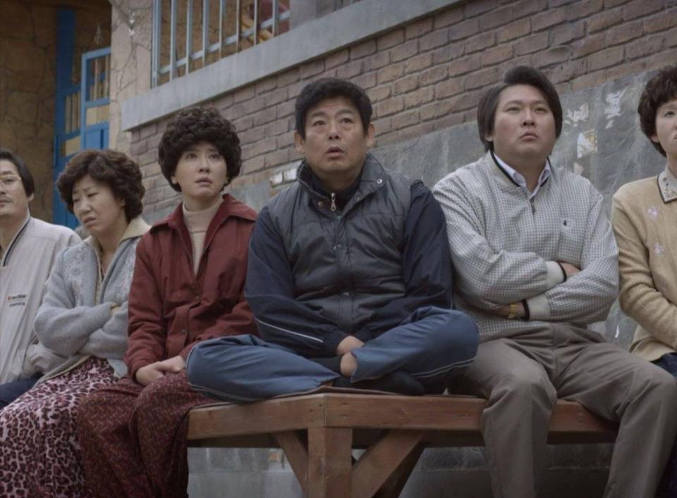 宝马3系-哥哥们你，我是小白。我想买3系，但是看到3系里也有分好多选项，比如什么320，325等等。我有点整懵逼了。请问各位哥哥有什么推荐吗？或者有什么方法去了解这些不同选项的区别吗。 身份和预算我目前是刚毕业一年，预算就是30w上下