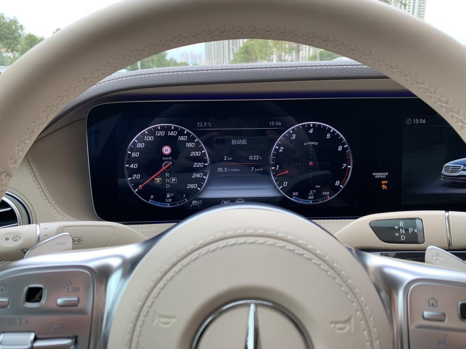 奔驰s级-想问一问各位大佬，2020款奔驰S450L，在静止的时候，能不能在车厢里听见类似心跳那样扑通声？