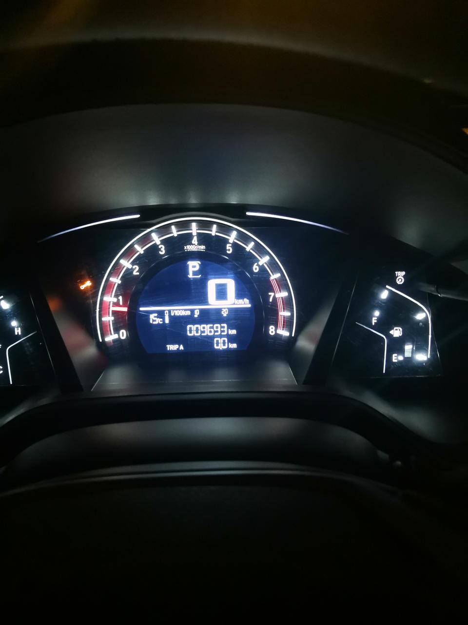 本田cr-v-18款1.5T两驱舒适版的 机油保养灯怎么消掉呀？请大神指导