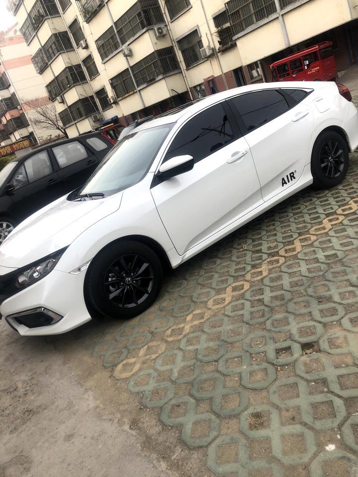 19款思域 晶耀白 跟珍珠白有什么区别吗