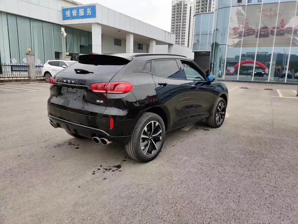 wey vv5-在4s店看到一辆19款vv5  2.0t高配 但是库存1年了 只能分期 全部下来14万多这个价钱值得入手吗？