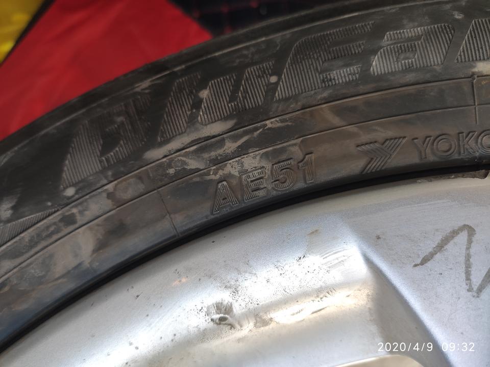 雷凌-不小心撞马路牙子上 轮胎干出2个小洞！火补还是换新胎？？