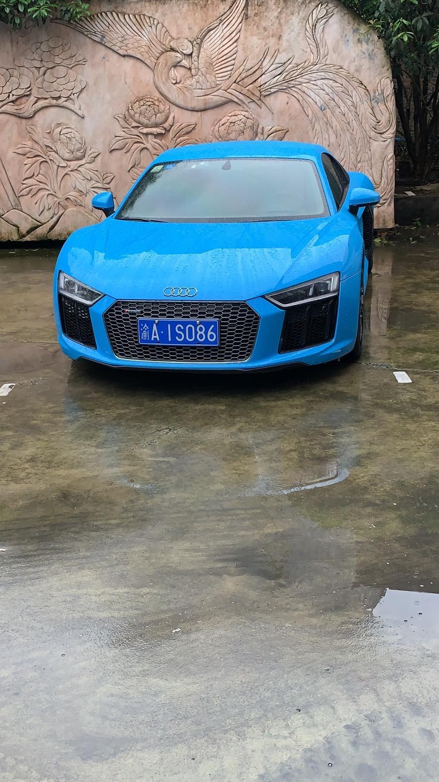 凯迪拉克xt5-打算买凯迪拉克28豪华XT5 有两点不太满意 一就是仪表居然还不是液晶的 还有轮胎觉得小了点 和我现在的crv一样 这个买28豪华的话 可以直接加钱选配吗