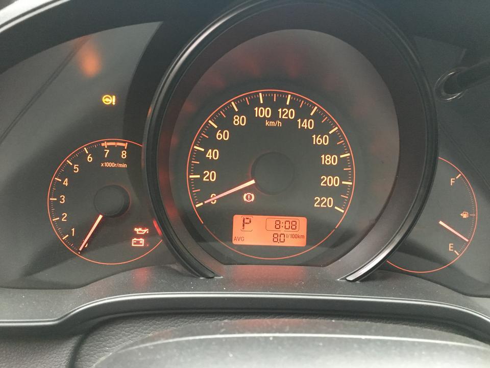 飞度-16款17年6月cvt5万多公里最近半年油耗增加，火花塞换了，节气门洗了貌似积碳不多为什么油耗这么高（偶尔s档，上一班用少上高速）求大神帮忙。