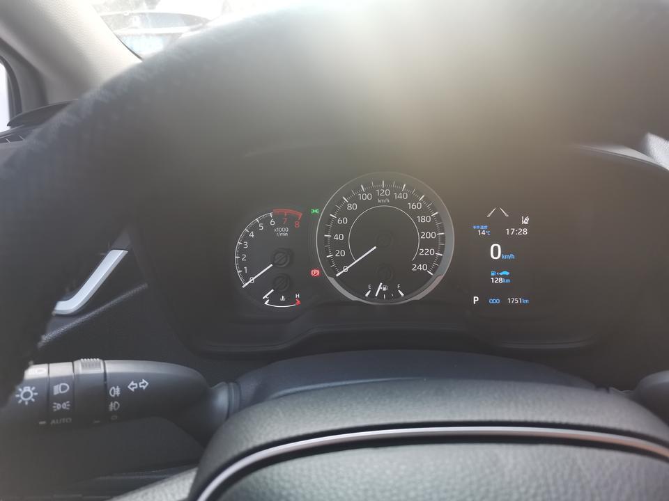 卡罗拉-2019款1.2T燃油版三个月新车，打火后转速表为零，给油后恢复正常。行驶10分钟左右熄火后打火，转速表正常。这种现象是今天第一次发生。请问转速表归零是不是几期有问题了？需要去做检测吗？