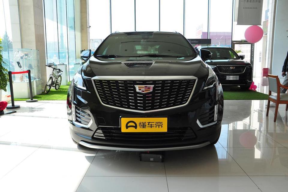 凯迪拉克xt5-2020款XT5黑色前保险杠前唇是什么银色
