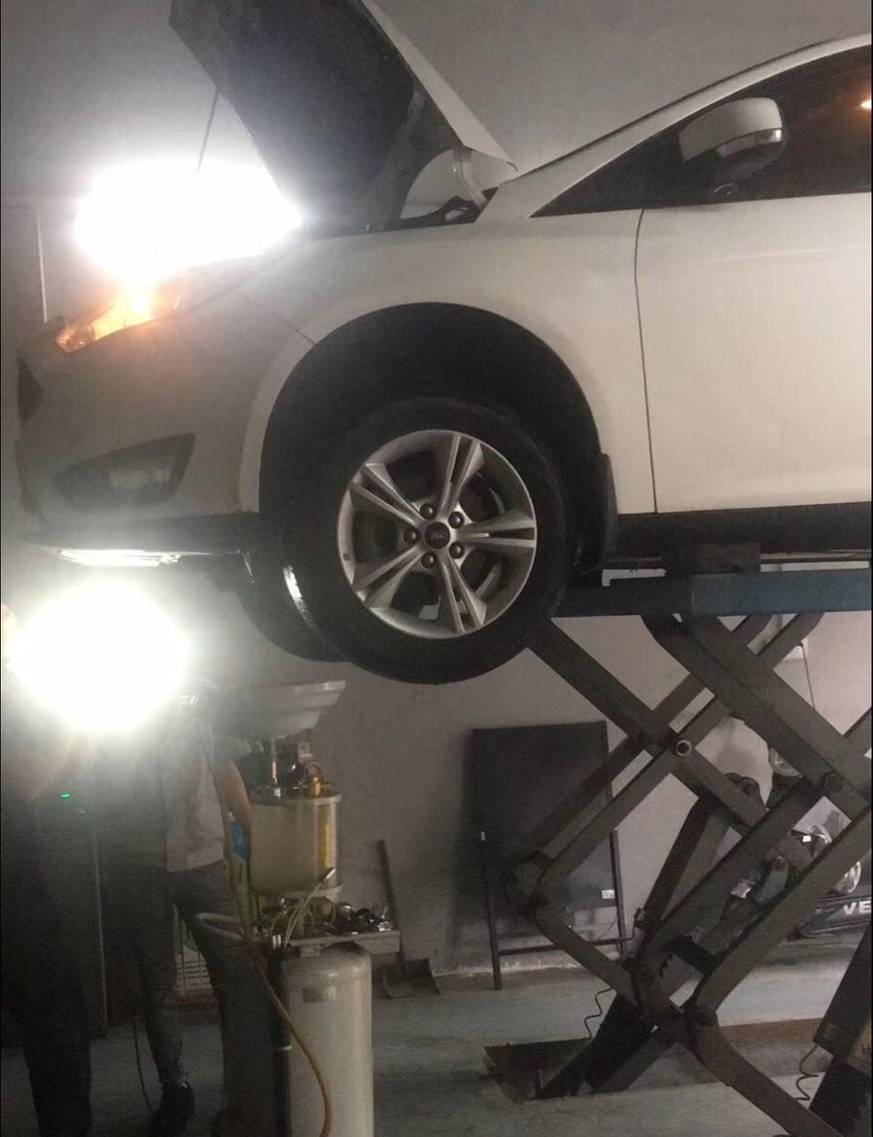 福克斯-老铁们，这台是什么品牌的车？