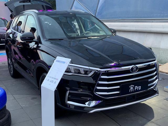 宋pro-买这个车，首付4万，月供2000多，36期还，懂车帝里说的，是4S店里买车贷款这个可靠吗？