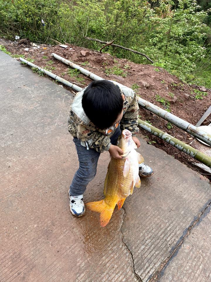 马自达cx-4-有广州的朋友一起去看马cx杠4吗？？？