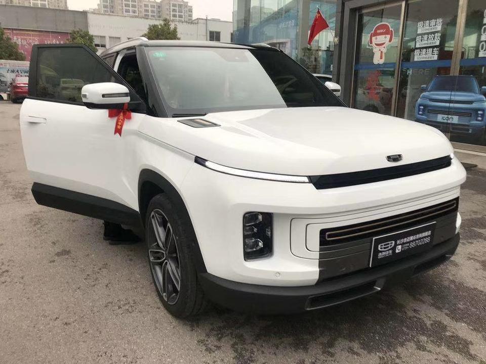 吉利icon-刚买的icon吉利，1000公里，自动启停开启，在等红绿灯时熄火，没有任何动作自己突然又点火启动，今天刚这样，求大神指点