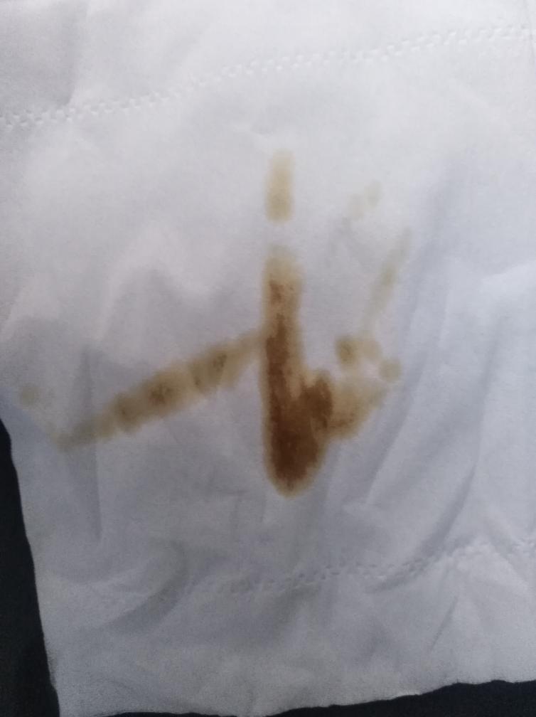 机油颜色算正常吧？各位，还有缤越车门排水孔是哪个位置？告知一下谢谢