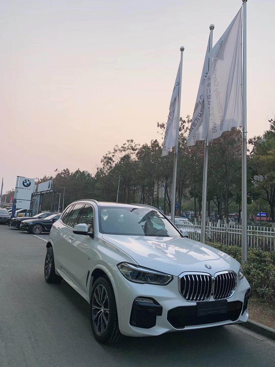 宝马x5-2020款X5新款 买来的时候按一下锁车键，后视镜会自动折叠，但是最近使用发现按一下锁车键没法自动折叠了。请问大咖们 这是怎么回事？