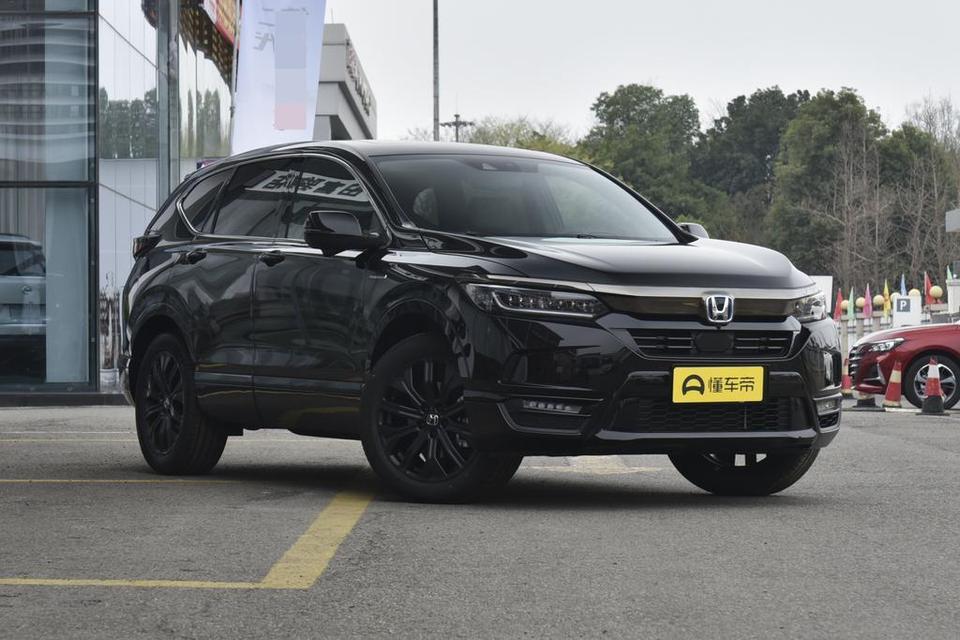 想问一下各位车友本田皓影两驱豪华版与丰田RAV4两驱风尚版，选哪款？