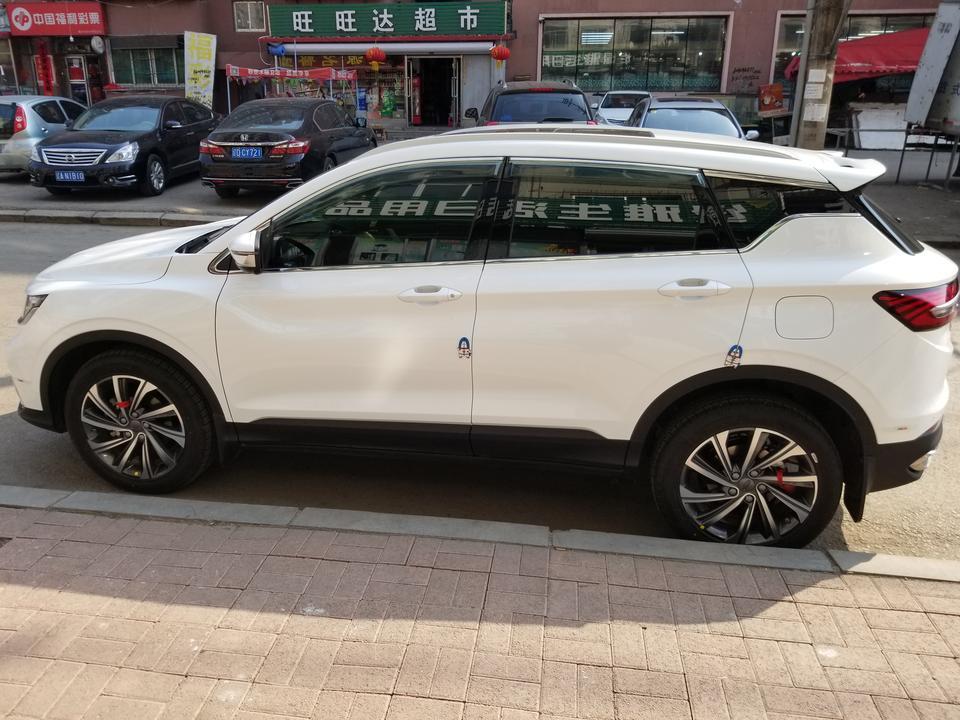 为啥我的缤越中控上的伴听不好使呢，我也不能语音搜索歌曲