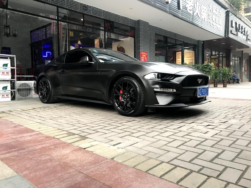 mustang-提车半年，2019款中规的。最近发现，冷车挂入R挡和D挡的顿挫感很强，温度起来了挂R挡就没事，但是等红绿灯的时候我退到N挡，然后再挂入D挡，车子要往前蹭一下（不管是冷车，热车挂入D挡都会有很明显的顿挫）我这个需不需要去检查一下
