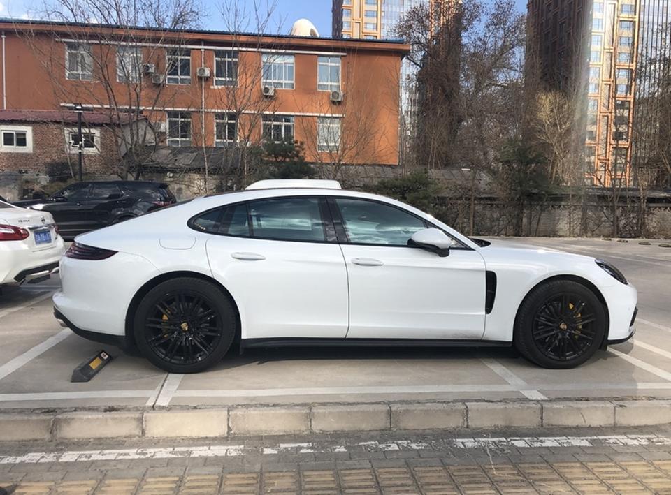 panamera-我想问开宝马的换成保时捷了，最大的满足感在哪？而哪一点又最能让你感到满足与幸福