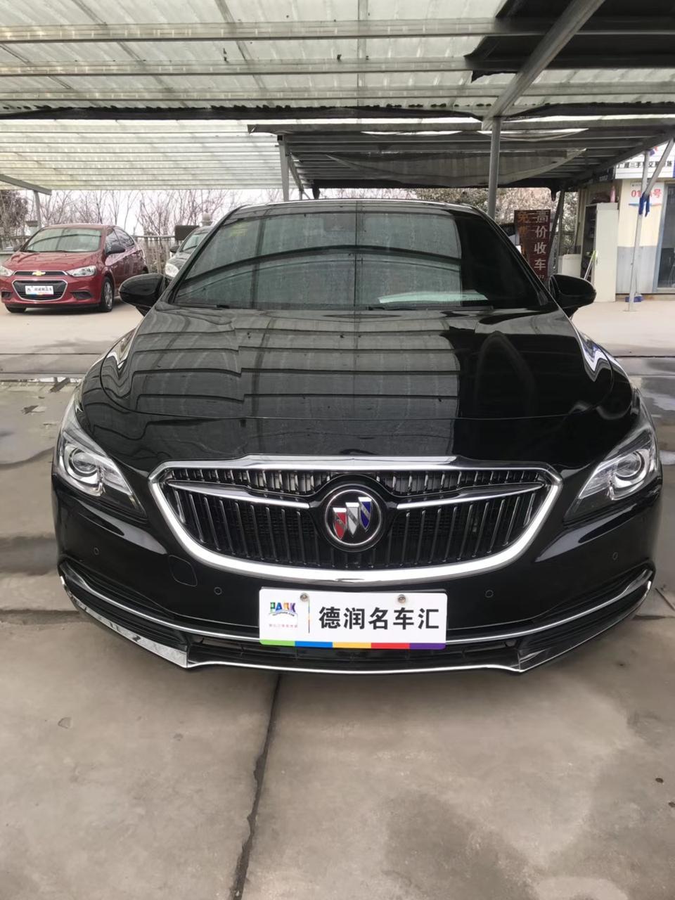各位车主大大们，最近想买辆二手君越，太纠结了，不知道是买经典的14款2.0顶配还是改款以后的1.5T，老车经典耐造油耗高，新车内饰漂亮，但是说1.5的双离合口碑不好，有没有大神给点意见，谢谢啦