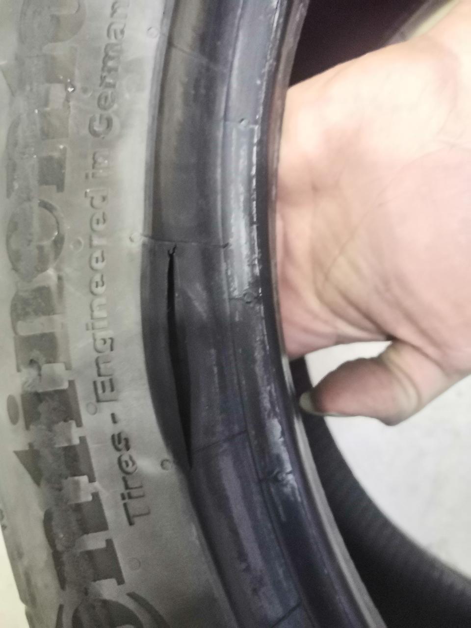 君威GS尊贵版是没有原厂备胎的，自己能买到备胎吗？不然出现爆胎情况只能叫拖车了，太难受了。