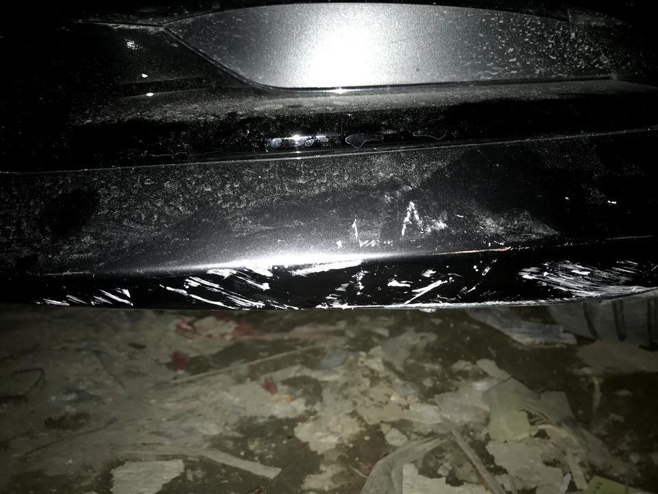 马自达3 昂克赛拉-昨晚不小心撞石渣上了！马3铂钢灰 请问修复大概要多少钱 还是怎么处理