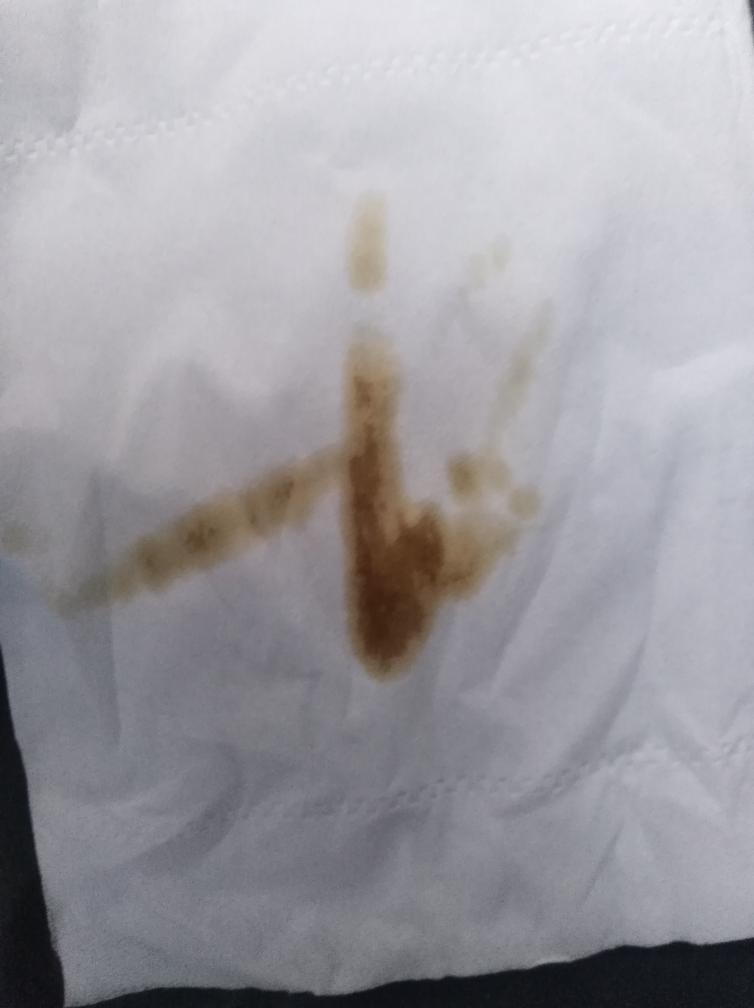 机油颜色算正常吧？各位，还有缤越车门排水孔是哪个位置？告知一下谢谢