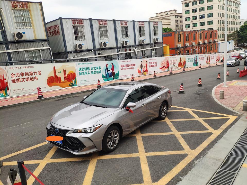 亚洲龙-行驶颠簸路面或减速带，天窗或右侧车门玻璃有异响，请问怎么解决，找4s店吗？具体流程怎么样，求指教