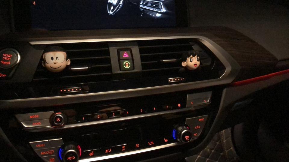 宝马x3-新车1000公里，今天加满油之后，忽然觉得发动机声音变大了，请问正常吗