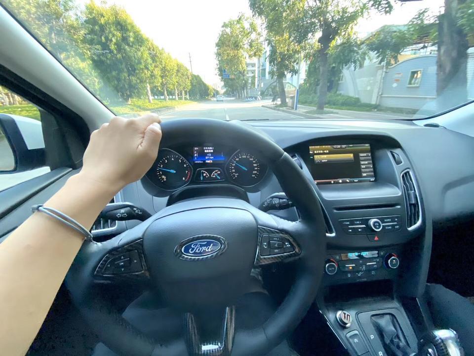 福克斯-请问这是一款福特什么车