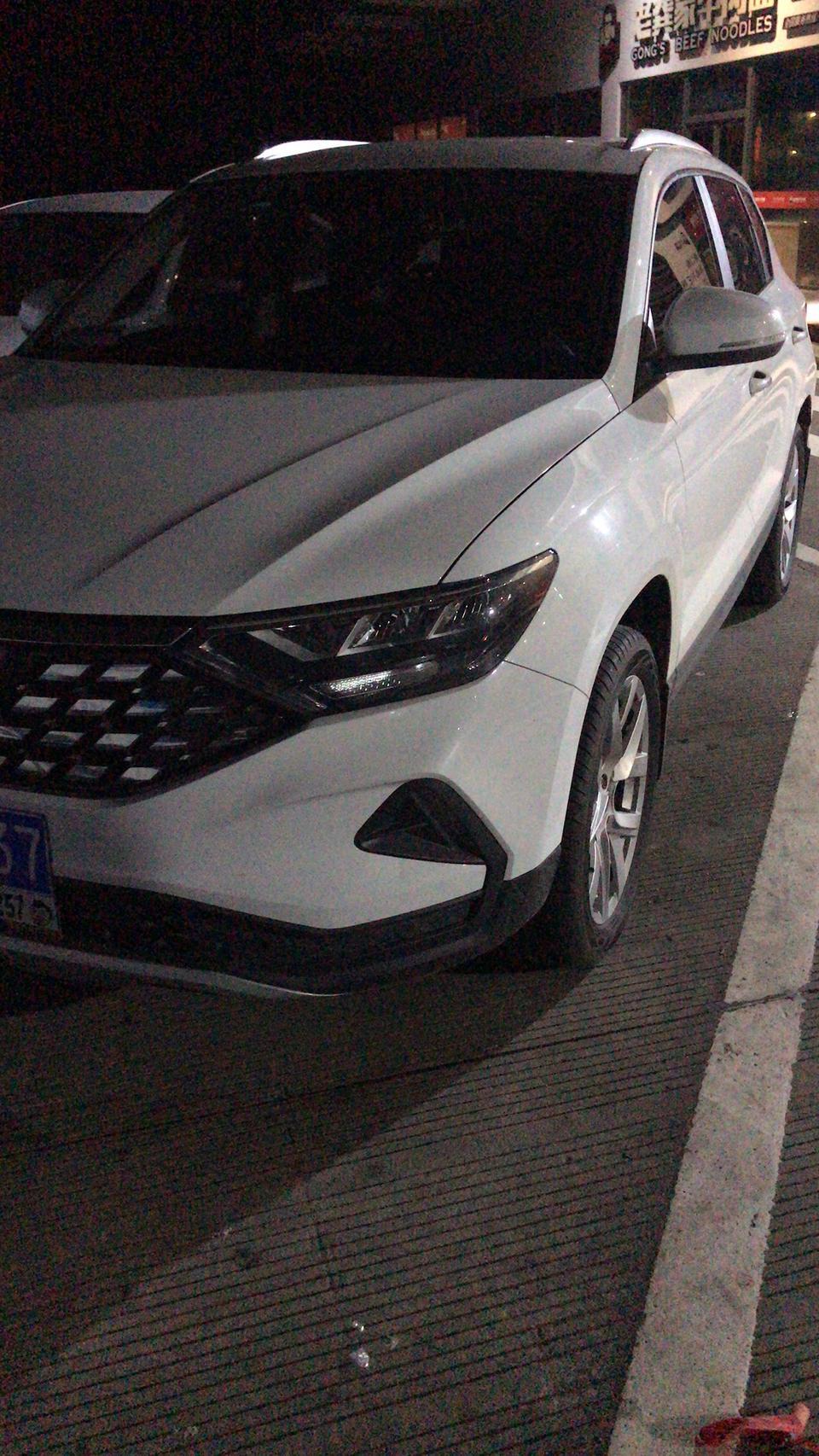 捷达vs5-请问下车友有没有刚启动难挂档的现象
