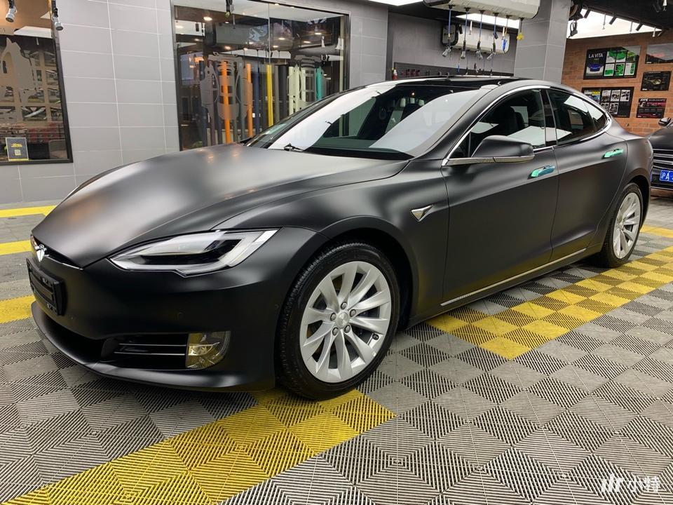 model s-我刚提sp100d。四个门没有储物箱。也没有电吸门，请问有谁改装过电吸门和储物箱吗？联系一下