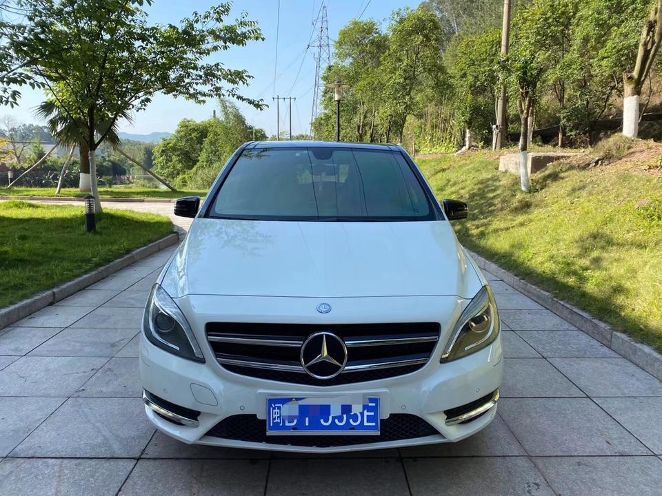 奔驰b级-2013款B200，10万值得入手吗。