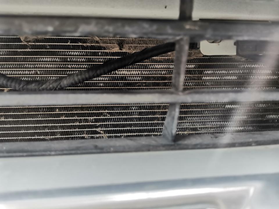 长安cs35 plus-水箱出风口   水枪不小心冲了一下  就这样了   碍事吗