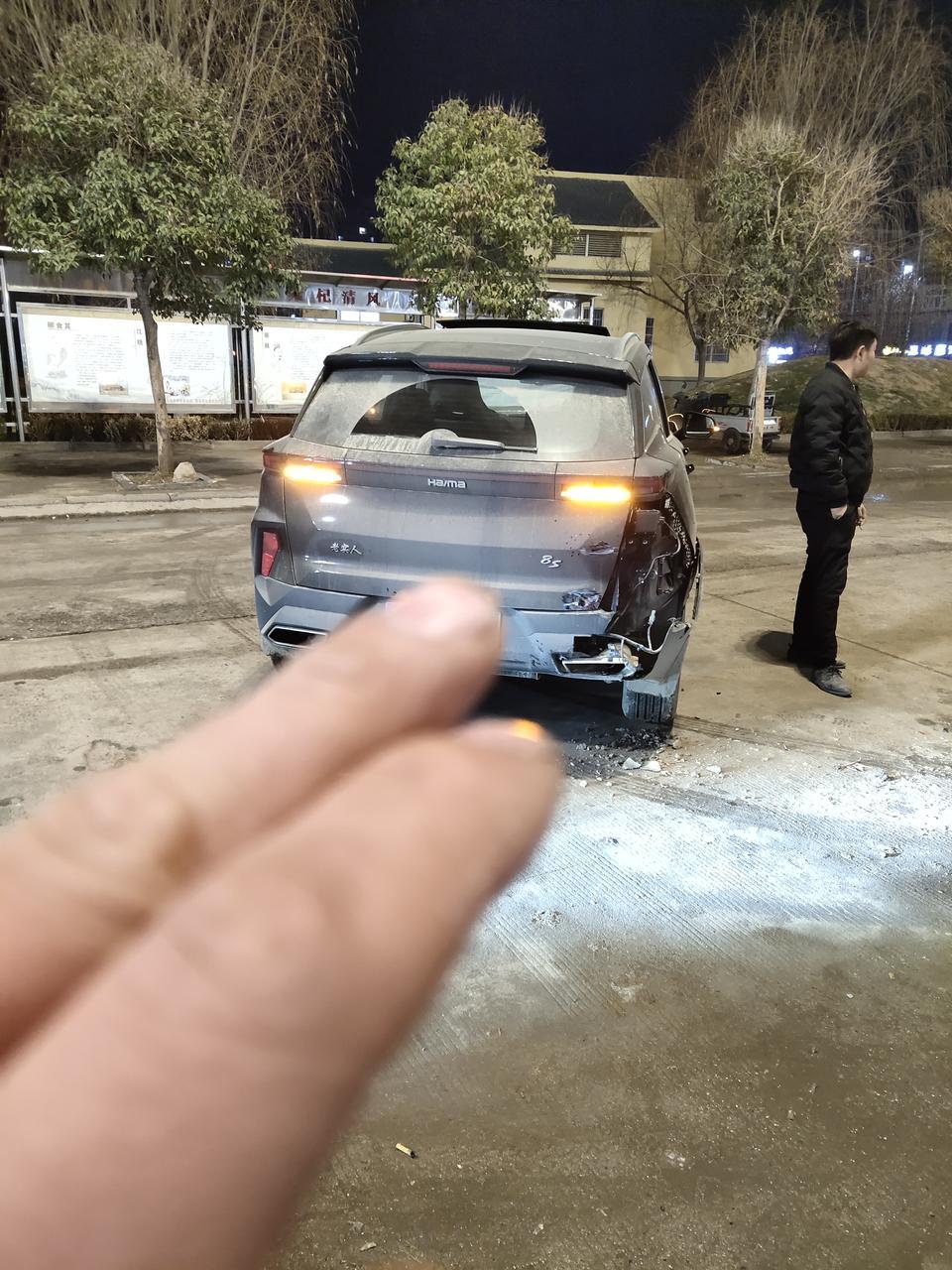 海马8S后杠 配件着急啊  有大神知道怎么搞来配件嘛！  