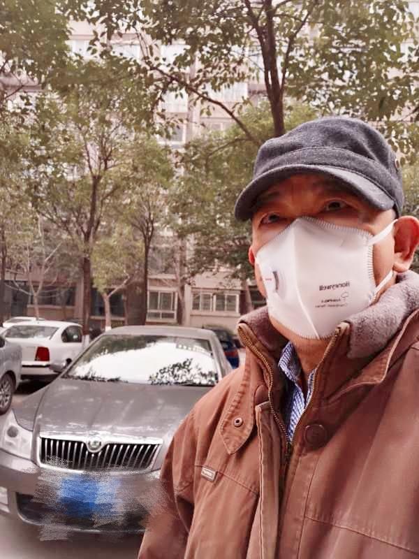 明锐密封条是否每四年需要更换啊？我的车已经八年了，感觉噪音有点大了，而且制冷效果稍差一点，有人说必须换了，有人说无论如何还是原装的好，有人建议只换四门，有人建议包括天窗全车更换。请教各位大侠，指点迷津。