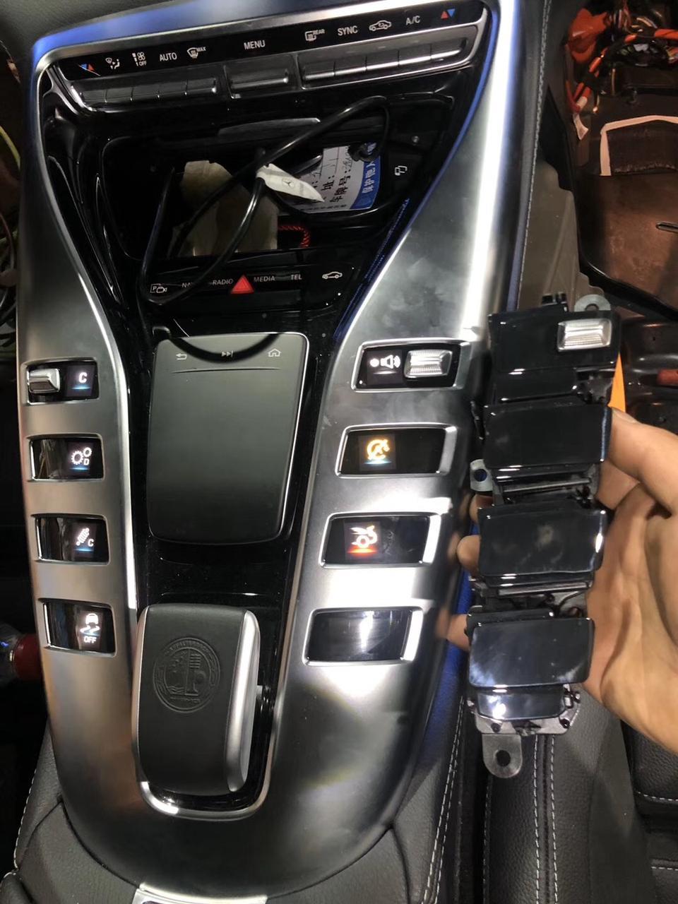 AMG GT50可以加装原厂可控阀门排气系统吗 大柏林音响有多少个喇叭了