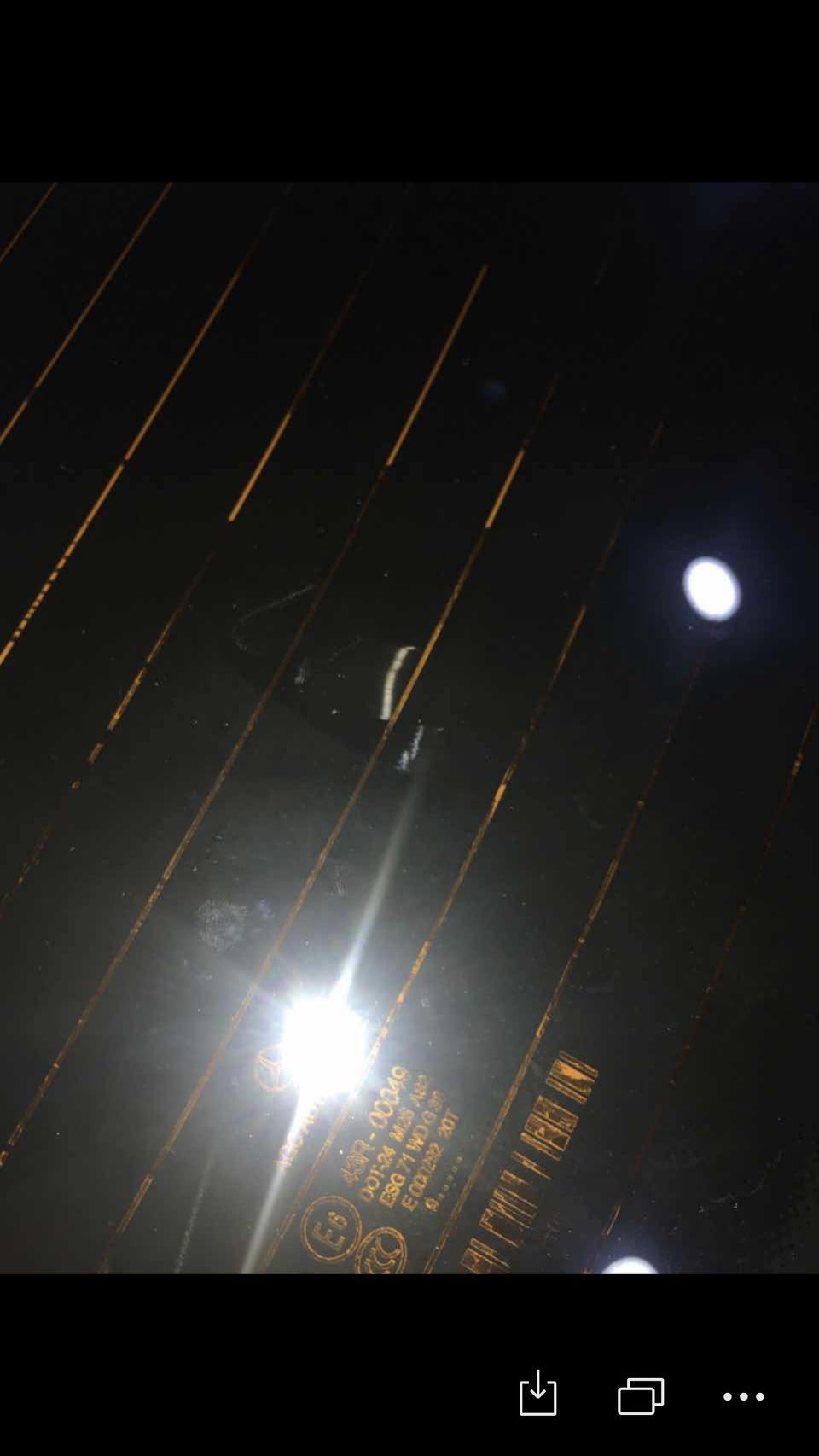 奔驰s级-请问一下，我的新车，车店送防爆膜，但贴的不好，又搞下来再贴，但搞下来的时候，把后面的玻璃的黄色的色条搞退了，现在都不知道该怎样处理，望大家给个意见，谢谢?