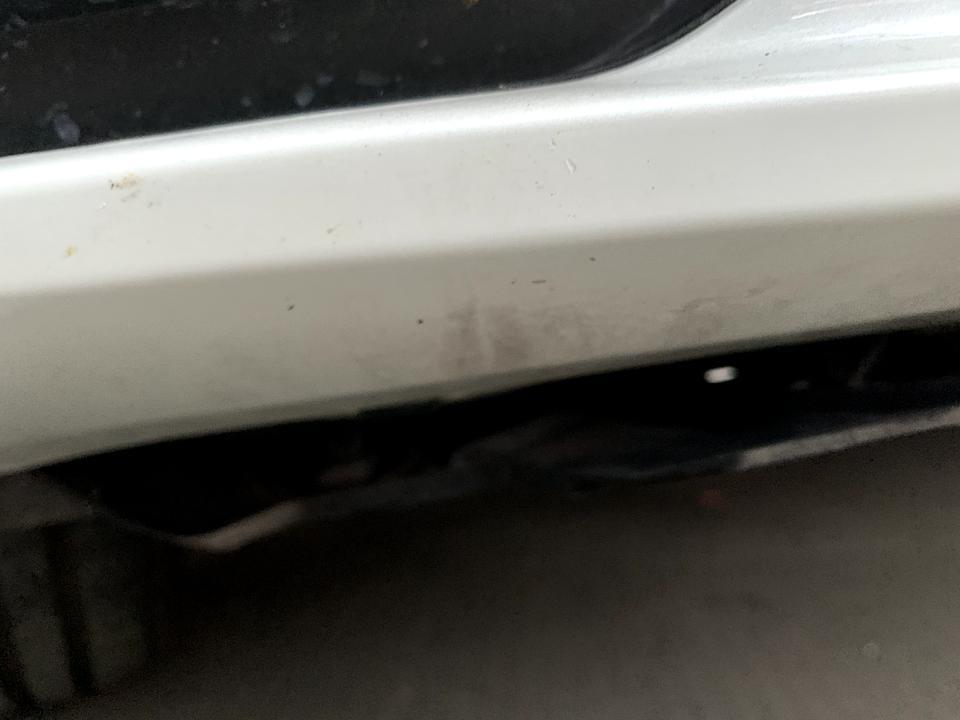 沃尔沃xc60-这种情况还能不能开 不知道什么时候咋给掉下了