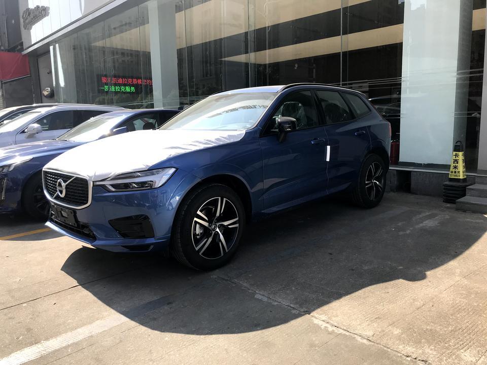 沃尔沃xc60-20201年1月1号购买智远运动版，祼车32万，加服务费、保险、利息、上牌落地39万多。感觉费用被销售坑了