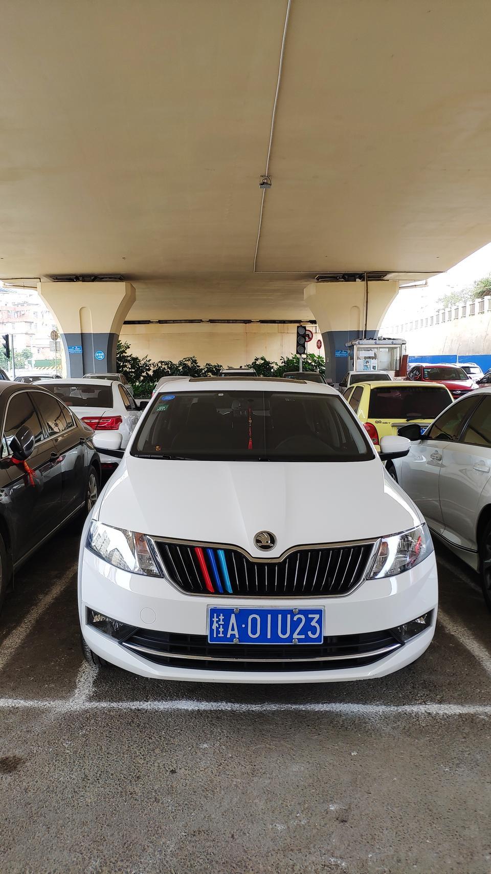 昕锐-各位大神们好！
为什么我的车有时候拔钥匙之后会自动上锁？但是大多数时候都了不会自动上锁的，我的是19款自动舒适款，新车两个月