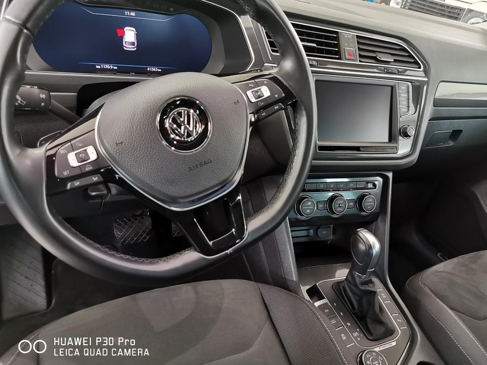 tiguan-请问如何  把华为手机屏幕 投射到 车载屏幕上？ 谢谢大神们