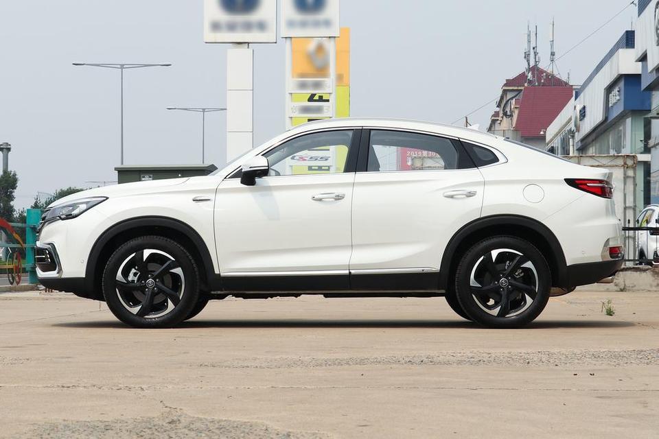 1.东风风光ix5
2.长安cs85coupe
3.哈弗F7X
4.吉利星越
这四款车一直在纠结，外观方面还是偏向于ix5。
到底怎么选，车主朋友们给提提意见，对比对比。