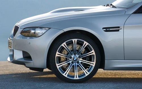 宝马m3-求各位大神 E92 M3的此款轮毂型号！！！