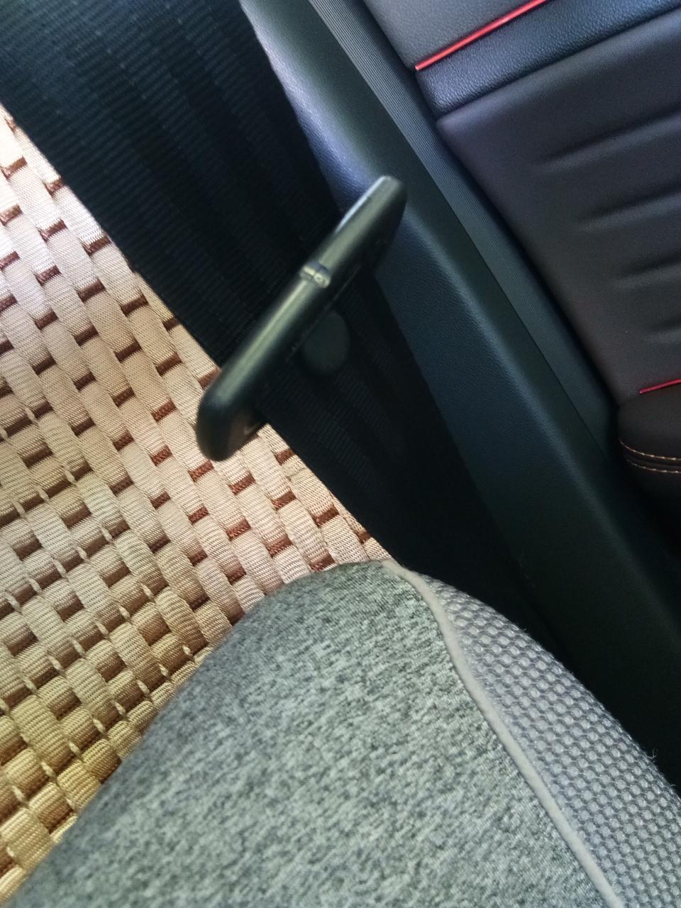 长安cs35 plus-cs35plus主驾驶副驾驶安全带不一样，有没有老铁知道的！你们是不是一样