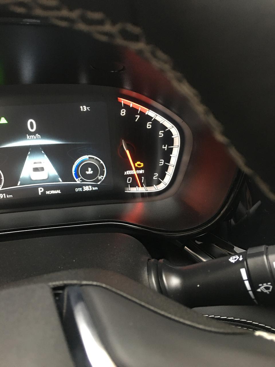 长安cs85 coupe-85刚提发动机故障灯亮怎么回事？