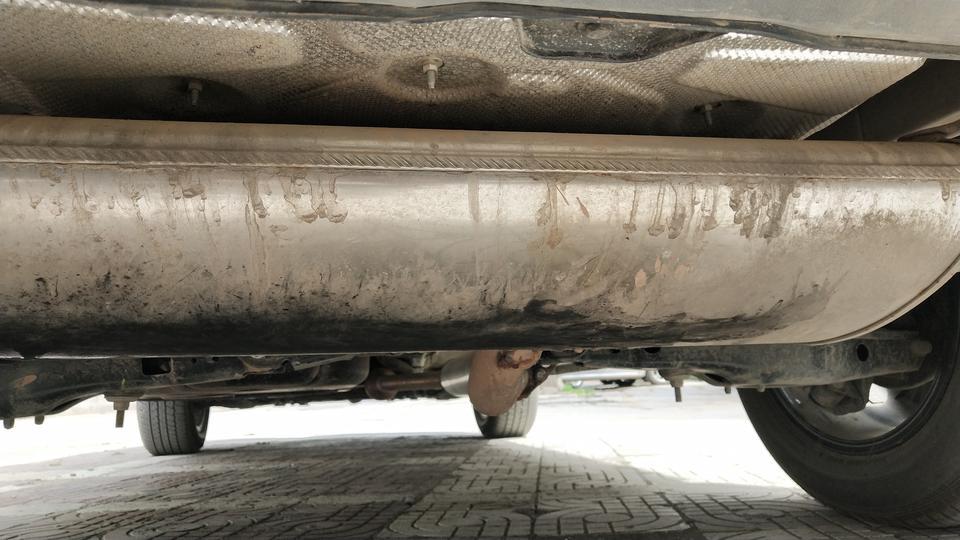长安cs75-19年11月买的车，这种情况正常吗？怎么生锈了