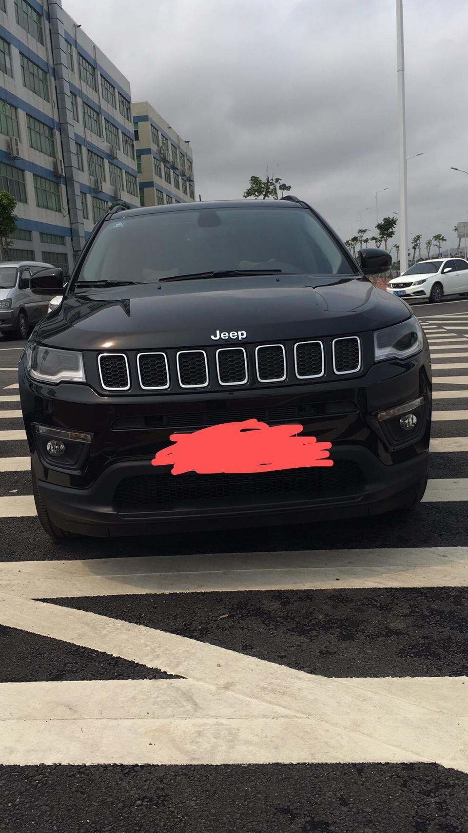 新提的车，Jeep指南者，为什么驾驶位的音响不响？是只有我这样吗？还有雨刮异响？有哪位大神解释下？谢谢