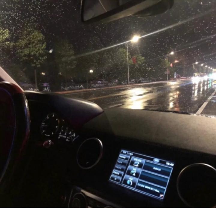 发现-有谁知道这是什么车的中控台吗？
