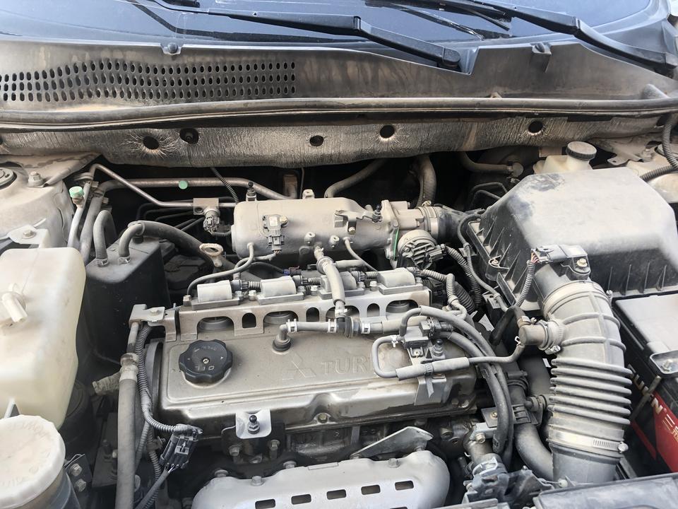 陆风X5，14年2.0T一手车，多少钱合适