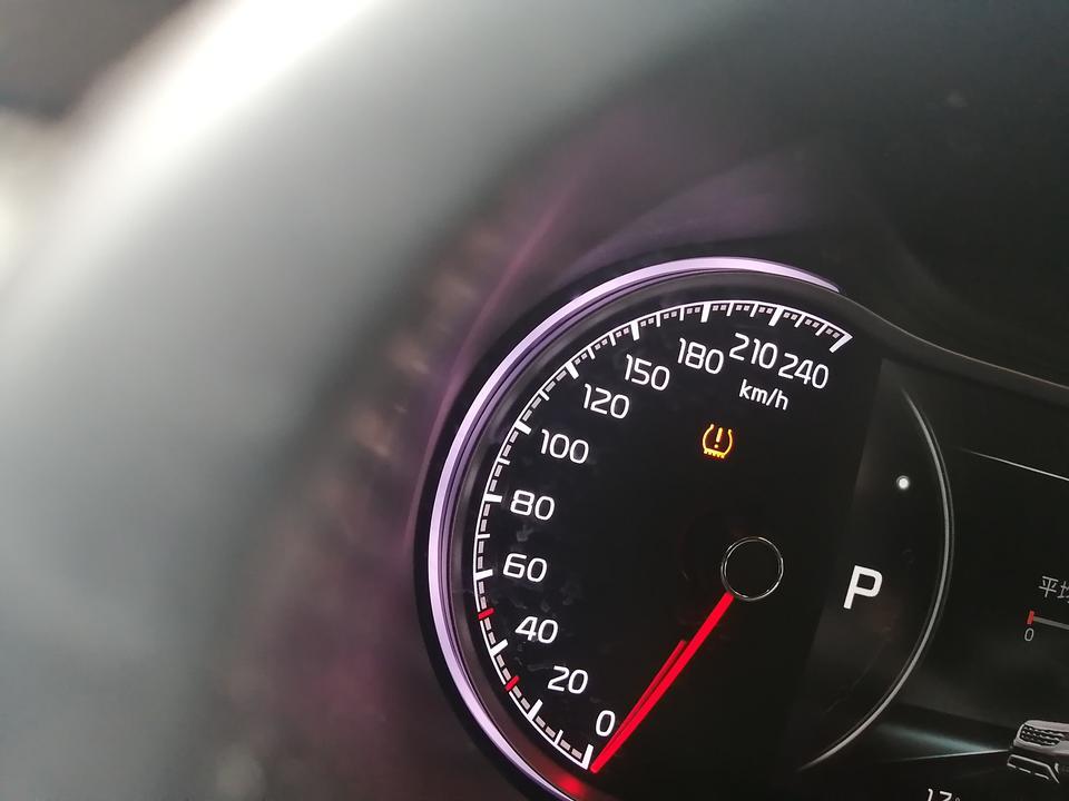 我的智跑车这个黄色灯亮是什么意思