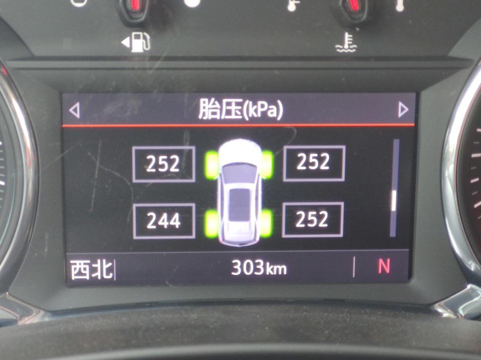 探界者-现在天儿热，刚跑1小时就从2.2到了2点5，驭界的胎压监测是不是不准，我就担心爆胎，我同事刚买1年的红旗就爆胎了，看这胎爆的